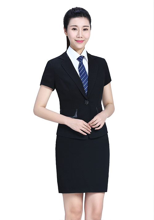 成為職業(yè)服裝設(shè)計師的十大基本條件